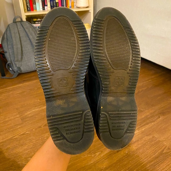 Doc Martens’s Flora Chelsea Boot - Picture 5 of 7